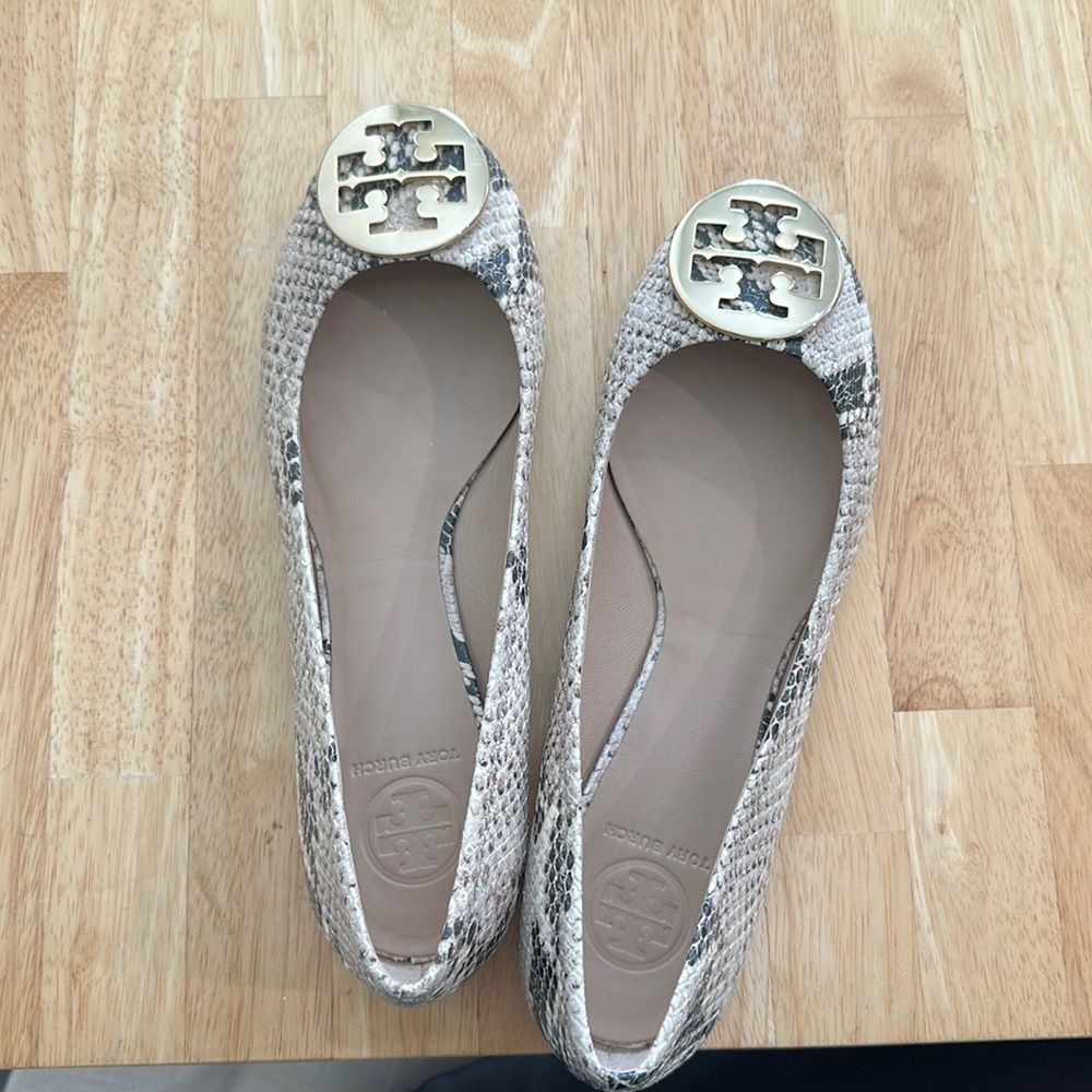 Tory Burch Cream and Black Flats with Snakeskin Texture